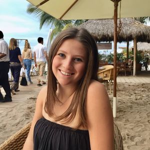 Meet your Posher, Abby